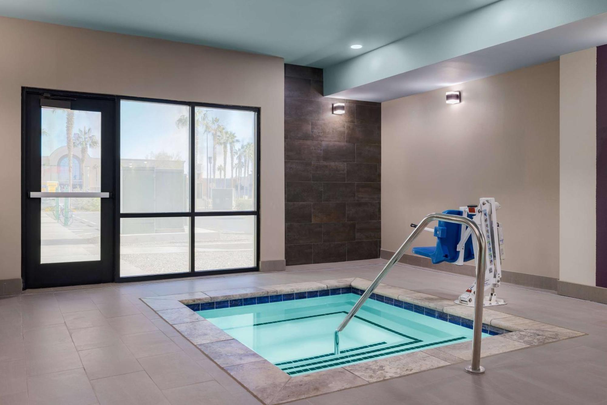 Home2 Suites By Hilton El Centro Exterior photo